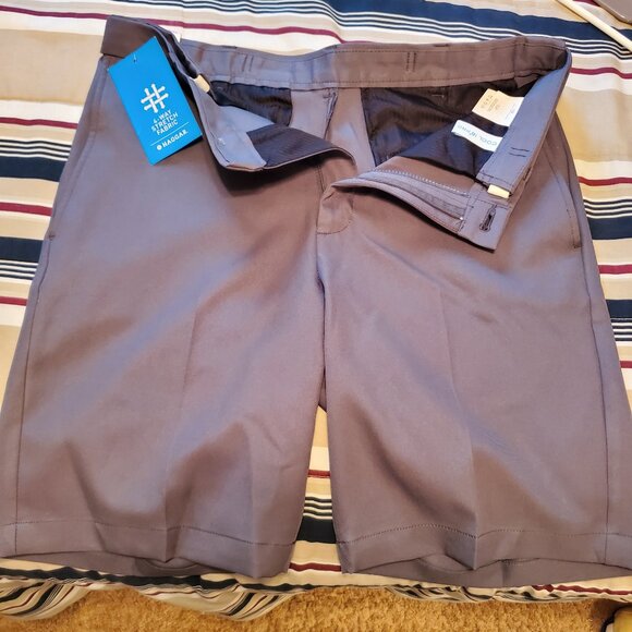 Haggar Cool 18" Pro Expandable waist Mens 32W shorts new with tags - Picture 1 of 2